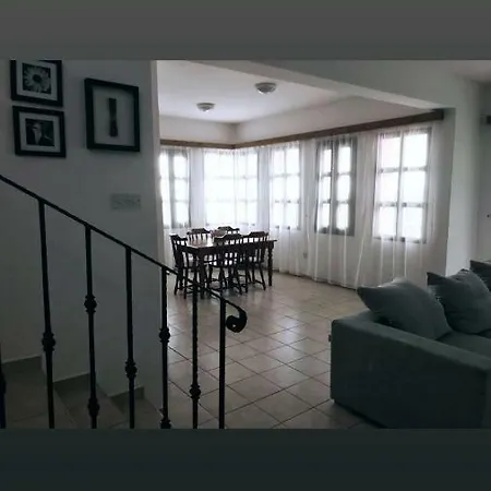 Villa Danae *